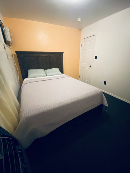 Private bedroom with a queen size bed, Shared living room with sofa, and televis New York, NY Home in Brooklyn · ★4.63 · 1 bedroom · 2 beds · 1 shared bath Private room in home vacation rental 40085827