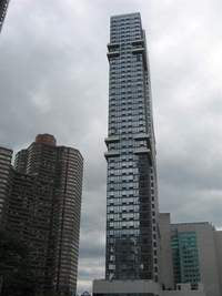 About 10 minutes walk to Times Square.<br />There is a 24/7 supermarket across t New York, NY Rental unit in New York · 1 bedroom · 1 bed · 1 shared bath Private room in rental unit vacation rental 19914250