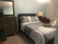 Relax & re-energize in this peaceful hidden cove tucked away in the North Bronx, Stratford, CT Townhouse in The Bronx · ★5.0 · 1 bedroom · 1 shared bath Private room in townhouse vacation rental 33528562
