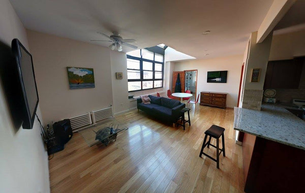 Our top-floor apartment has an extremely spacious living room and great occupant Indianapolis, IN Rental unit in New York · ★4.0 · 1 bedroom · 1 bed · 1 bath Private room in rental unit vacation rental 8286476