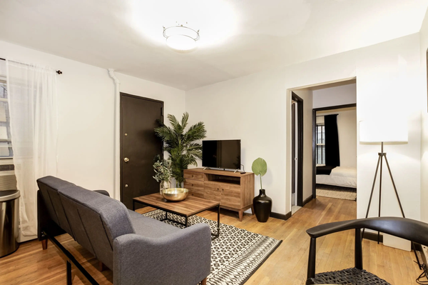 Perfect home away from home in New York City! <br /><br />Center location in Man  Rental unit in NEW YORK · ★New · 1 bedroom · 2 beds · 1 bath Entire rental unit vacation rental 1065966988567974343