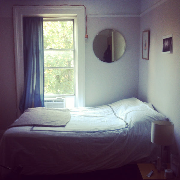 PRIVATE BEDROOM ON THE TOP FLOOR OF A THREE STORY PRE-WAR BROWNSTONE. THE BEDROO New York, NY Home in Brooklyn · 1 bedroom · 1 bed · 1 bath Private room in home vacation rental 9765944