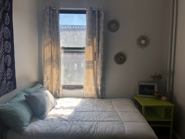 Full-size bed + full-size futon in a light-filled room in Upper Manhattan (Washi New York, NY Rental unit in New York · ★4.93 · 1 bedroom · 2 beds · 1 shared bath Private room in rental unit vacation rental 22019711