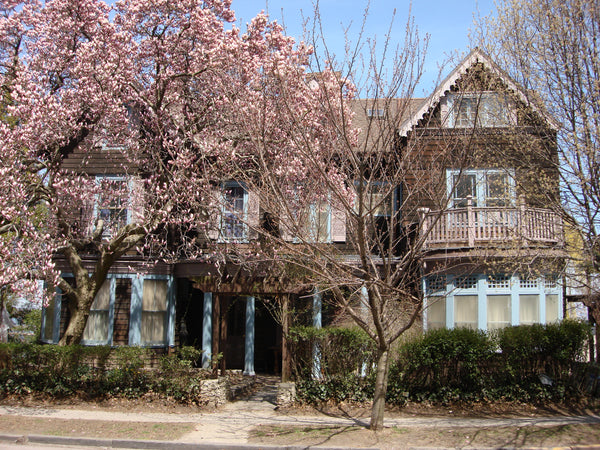 After the Civil War, its owners gave it a name that evoked their native Virginia New York, NY Condo in Staten Island · ★4.87 · 2 bedrooms · 4 beds · 2 baths Private room in condo vacation rental 8589729