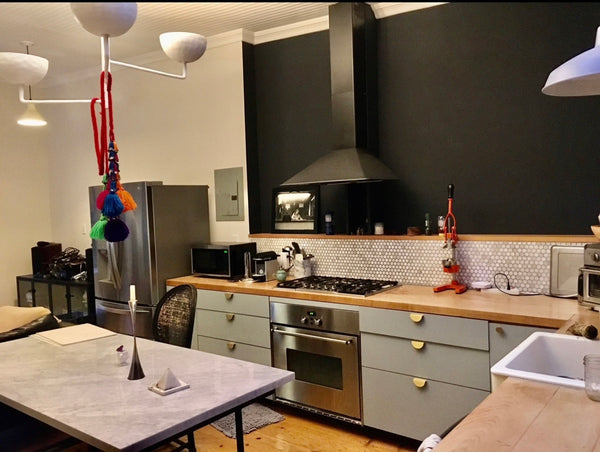 One month minimum<br />Beautiful bright 3rd floor walkup in a newly renovated 3  New York, NY Rental unit in Brooklyn · 1 bedroom · 1 bed · 1 bath Entire rental unit vacation rental 658907663386656370