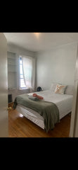 Humble abode located across the street from prospect park. Spacious & clean room New York, NY Rental unit in Brooklyn · 1 bedroom · 1 bed · 1 bath Private room in rental unit vacation rental 921754895372312797