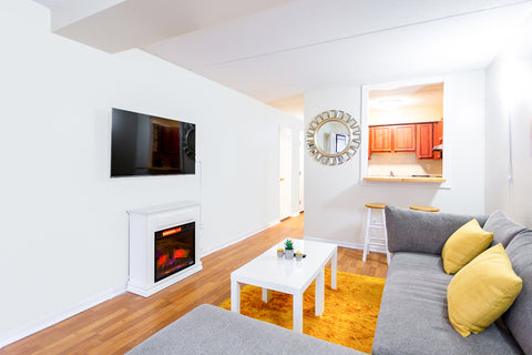 Beautiful, clean shared 2 bedroom unit on the ground level in a corner brick hou  Rental unit in Brooklyn · ★4.99 · 1 bedroom · 1 bed · 1 shared bath Private room in rental unit vacation rental 42440198