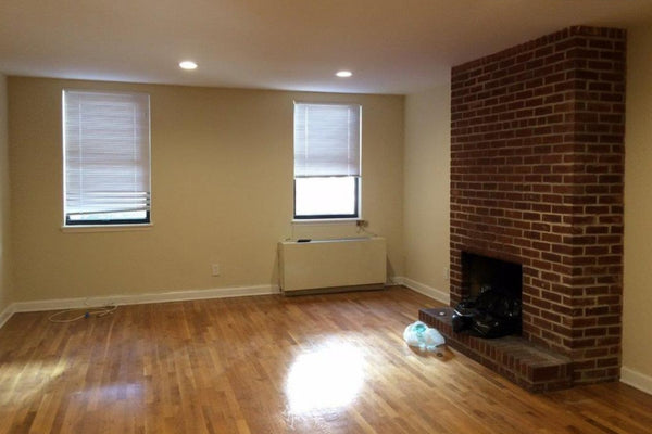 Huge 3 bed room 1.5 bath duplex property for rent .has washer & dryer , real fir  Townhouse in New York · 3 bedrooms · 1 bed · 1.5 baths Entire townhouse vacation rental 49945526