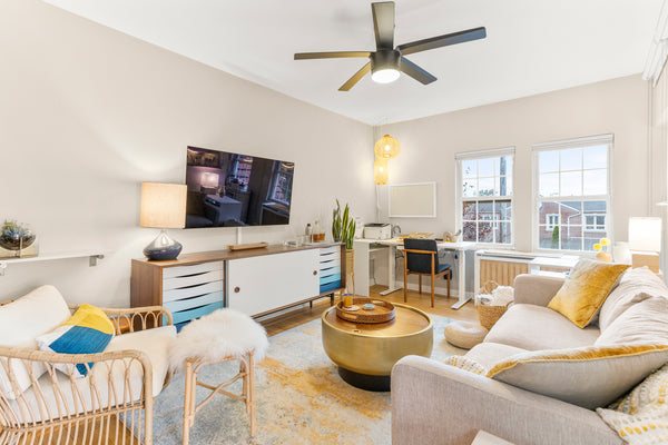 Your family friendly urban-suburban calm, stylish space. Free parking and outdoo New York, NY Rental unit in Queens · 1 bedroom · 2 beds · 1 bath Entire rental unit vacation rental 727602214221214247