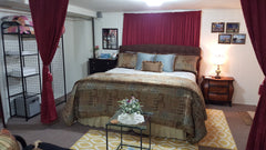 comfortable studio apt with, one king size bed, sofa bed 2 persons can sleep com New York, NY Tiny home in Brooklyn · ★4.93 · 2 beds · 1 bath Tiny home vacation rental 20970822
