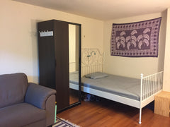This is a private furnished bedroom in an apartment on Roosevelt Island. There i  Rental unit in New York · ★4.67 · 1 bedroom · 1 bed · 1 shared bath Private room in rental unit vacation rental 19386162