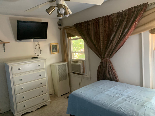 Short Term Only<br />Very cozy,  quiet <br />Neighborhood New York, NY Home in Queens · 3 bedrooms · 3 beds · 1 bath Entire home vacation rental 36069532