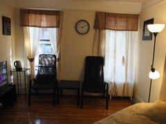 The house is located in a good area of Brooklyn, 5 minutes to the subway Q, near New York, NY Rental unit in Brooklyn · ★4.44 · 1 bedroom · 1 bed · 1 bath Private room in rental unit vacation rental 9283104