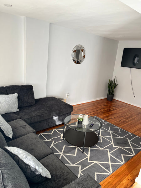 Semi-attached home.Free Wi-Fi. Street parking available.Quiet block.10 min walk   Home in Brooklyn · ★4.86 · 2 bedrooms · 2 beds · 1 bath Entire home vacation rental 690537802369649949