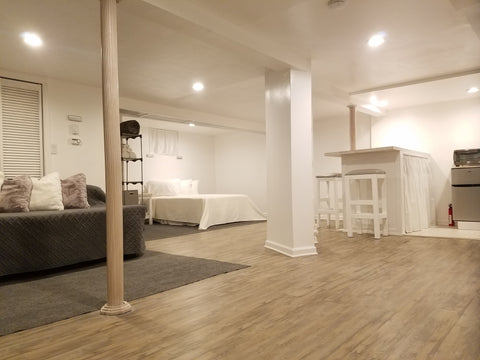 A Simple Studio. Private. Separate entrance. Max 2 people. Plenty of free street New York, NY Guest suite in Queens · ★4.90 · Studio · 1 bed · 1 bath Entire guest suite vacation rental 35085826