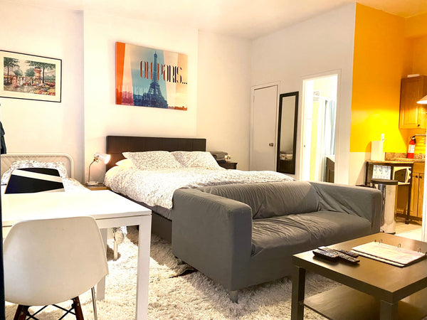 Our apartment is located in the center of Manhattan Midtown near Times Square &  New York, NY Rental unit in New York · ★4.38 · Studio · 3 beds · 1 bath Entire rental unit vacation rental 46436583