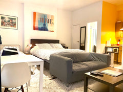 Our apartment is located in the center of Manhattan Midtown near Times Square &  New York, NY Rental unit in New York · ★4.38 · Studio · 3 beds · 1 bath Entire rental unit vacation rental 46436583