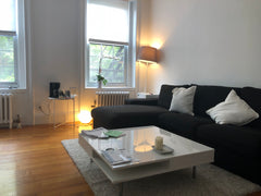 Summary<br />You’ll love my cozy apartment because of its central location right Shanghai, China Home in New York · 1 bedroom · 1 bed · 1 bath Entire home vacation rental 26183173