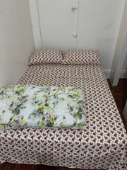 Bring the whole family to this great place with lots of room for fun.  Home in Brooklyn · 1 bedroom · 1 bed · 1 bath Private room in home vacation rental 973354135681593503