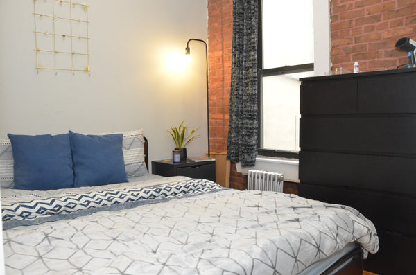 Cozy 2 bedroom with a cat in Brooklyn off the M Subway line.  <br />You will fee  Rental unit in Brooklyn · 2 bedrooms · 2 beds · 1 bath Entire rental unit vacation rental 30929071