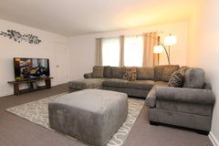 Come enjoy Hotel like accommodations with a cozy home like feel. 50" Smart flat  New York, NY Home in Queens · ★4.86 · 3 bedrooms · 4 beds · 1 shared bath Shared room in home vacation rental 31313105