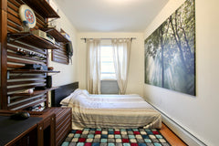 Designed with digital nomads in mind, the living room is setup & styled like a c New York, NY Rental unit in Queens · ★4.75 · 1 bedroom · 1 bed · 1 shared bath Private room in rental unit vacation rental 18872091