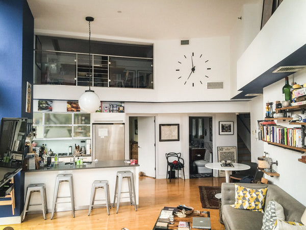 Light pours through floor-to-16 ft-ceiling windows from two sides in this modern Los Angeles, CA Rental unit in Brooklyn · ★5.0 · 1 bedroom · 1 bed · 1 bath Entire rental unit vacation rental 7764285