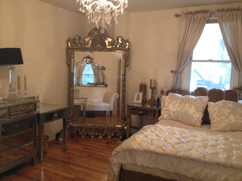 Awesome 3 bedroom apartment in the heart of meatpacking/chelsea. Steps away from Hidden Hills, CA Rental unit in New York · 3 bedrooms · 3 beds · 1.5 baths Entire rental unit vacation rental 8520836