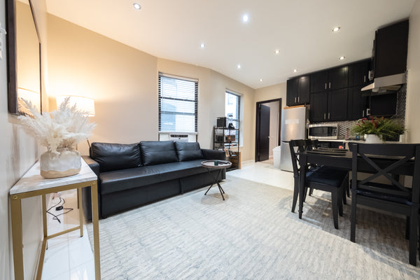 BEAUTIFUL3BR/1 BA ENTIRE APT NEAR CENTRAL PARK WEST- ALL UTILITIES INCLUDED<br / New York, NY Rental unit in New York · ★4.91 · 3 bedrooms · 3 beds · 1 bath Entire rental unit vacation rental 44575875