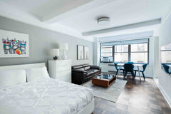 Keep it simple at this peaceful and centrally-located place.<br />Tv , internet   Rental unit in New York · Studio · 1 bed · 1 bath Entire rental unit vacation rental 705299351835293272