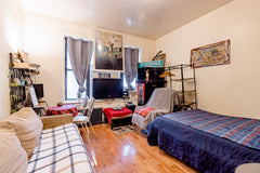 Salut! Spacious & conveniently located, this XL 1 br apartment in quiet, safe &  New York, NY Rental unit in Brooklyn  · ★4.70 · Studio · 2 beds · 1 shared bath Private room in rental unit vacation rental 21982333