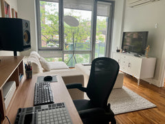 5mn walk from the park, 10mn away from the L. Large windows with natural light New York, NY Rental unit in Brooklyn · 1 bedroom · 1 bed · 1 bath Entire rental unit vacation rental 1007174342904308486