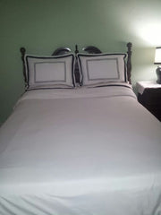 Spacious, peaceful, easy going, and friendly environment. Upscale. New York, NY Rental unit in Bronx · ★4.40 · 1 bedroom · 1 bed · 1 bath Private room in rental unit vacation rental 4904582