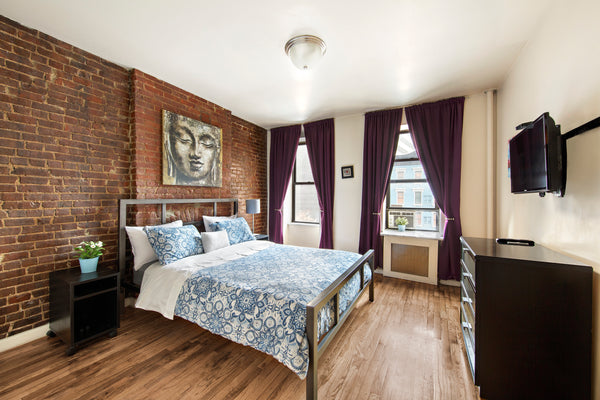 Central, beautiful, relaxing, Upper East side apartment! Enjoy a large, comforta  Rental unit in New York · ★5.0 · 2 bedrooms · 2 beds · 1 bath Entire rental unit vacation rental 54263436
