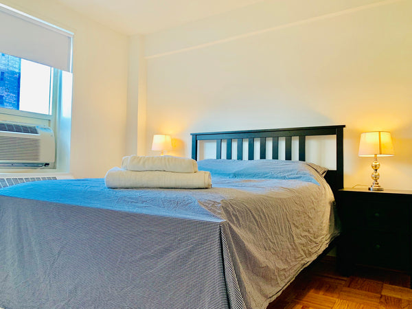 War era, super large apartment in East Village. Top floor with loads of light. A New York, NY Rental unit in New York · ★4.67 · 1 bedroom · 1 bed · 1 bath Entire rental unit vacation rental 36631070