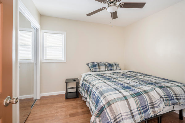 **READ EVERYTHING BEFORE BOOKING**<br /><br />Welcome to our Airbnb! <br /><br / The Bronx, NY Home in The Bronx · ★5.0 · 1 bedroom · 1 bed · 1 shared bath Private room in home vacation rental 871947516587211409