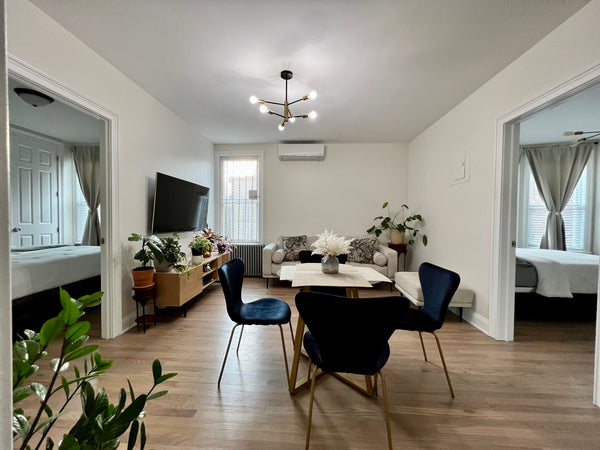 Welcome to The Jade Den of East New York, this family friendly, charming and qua New York, NY Rental unit in Brooklyn · ★4.85 · 2 bedrooms · 2 beds · 1 private bath Private room in rental unit vacation rental 750835631234831601