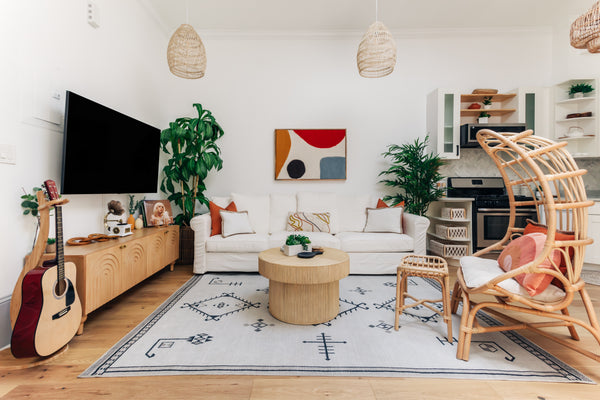 Immersive yourself in culture, art and food at this whimsical oasis located in B New York, NY Rental unit in Brooklyn · ★4.93 · 3 bedrooms · 5 beds · 1 bath Entire rental unit vacation rental 690475685515719489