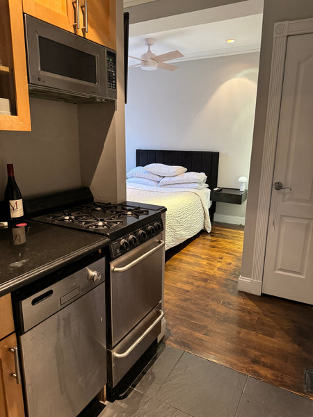 Take a break and unwind at this peaceful oasis.<br />One bedroom apartment for m New York, NY Rental unit in New York · ★New · Studio · 1 bed · 1 bath Entire rental unit vacation rental 1081854085096653860