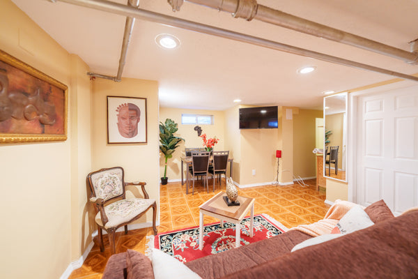 Discover the allure of this recently revitalized studio apartment nestled within  Loft in Brooklyn · ★4.79 · 1 bedroom · 2 beds · 1 bath Entire loft vacation rental 631097874868219629