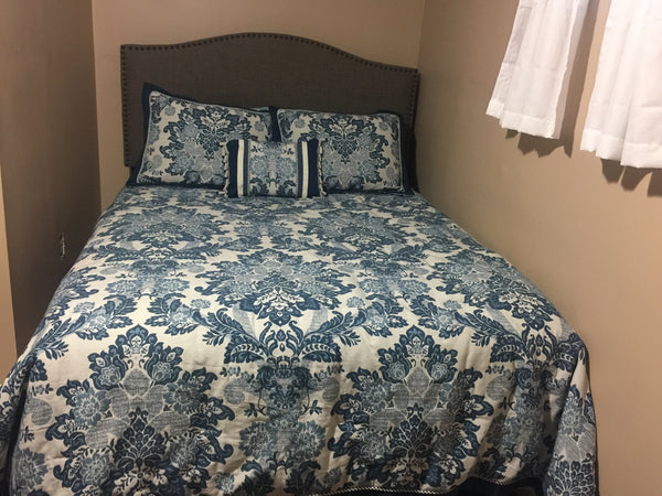 This comfortable private 1 Bedroom apartment is ideal for you and your family/fr New York, NY Home in Queens · ★4.80 · 1 bedroom · 2 beds · 1 bath Entire home vacation rental 14489615