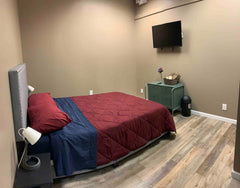 private bedrooms. This location is 3 mins to the M train approximately 5 short b New York, NY Rental unit in Queens · ★4.20 · 1 bedroom · 1 bed · 1 shared bath Private room in rental unit vacation rental 39820168