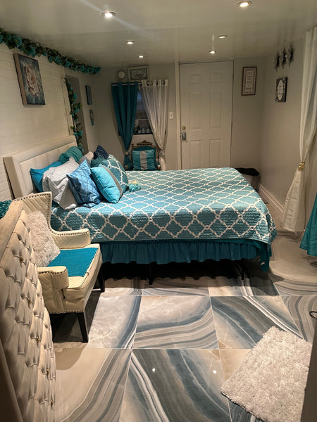 One Bedroom  in my home available . Has queen sz bed and dresser, AC, fireplace  New York, NY Home in St. Albans  · ★4.78 · 1 bedroom · 1 bed · 1 private bath Private room in home vacation rental 20326252