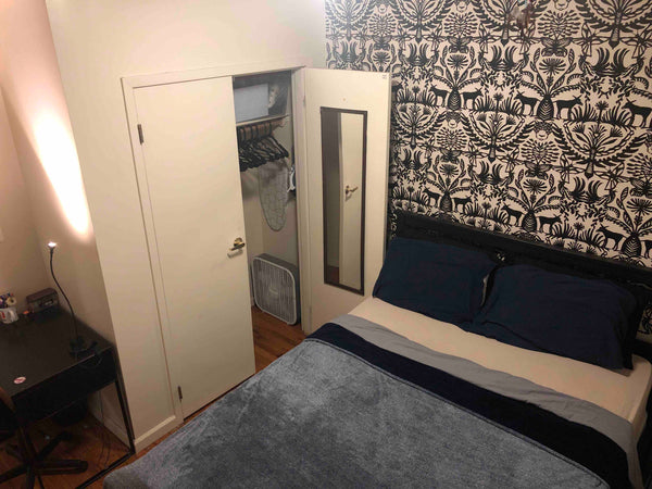 Cozy and very clean place in Harlem. TV with Netflix and Hulu. Mini refrigerator New York, NY Rental unit in New York · ★4.77 · 1 bedroom · 1 bed · 1 shared bath Private room in rental unit vacation rental 20928429