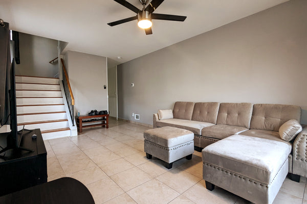 Welcome to our peaceful retreat in Staten Island, New York! Nestled in a quiet a New York, NY Home in Staten Island · ★4.94 · 3 bedrooms · 2 beds · 1.5 baths Entire home vacation rental 907088727200673307