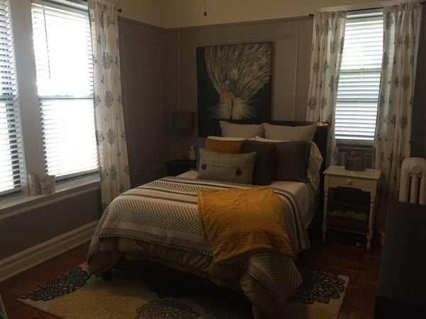 Super charming pre-war 1 bedroom in Astoria. I pride myself on the appearance of New York, NY Rental unit in Astoria · 1 bedroom · 1 bed · 1 bath Entire rental unit vacation rental 8664615