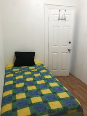 Minimalistic, relaxing and cozy room with a twin-size bed, drawer, hanging space Micanopy, FL Rental unit in Brooklyn · ★4.65 · 1 bedroom · 1 bed · 1 shared bath Private room in rental unit vacation rental 28526676