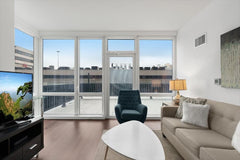 Experience the best of Manhattan from this spectacular building. From sweeping v Hawthorne, NJ Serviced apartment in New York · 1 bedroom · 2 beds · 1 bath Entire serviced apartment vacation rental 13430012