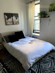 Spend the holidays in a quiet, spacious studio. This 5th floor walkup is located New York, NY Rental unit in New York · Studio · 1 bed · 1 bath Entire rental unit vacation rental 53615384