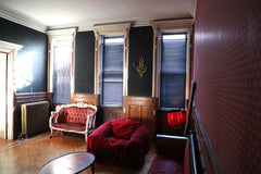 Unique ,romantic and artsy one of a kind space that will spark your imagination.  Rental unit in Brooklyn · ★4.75 · 3 bedrooms · 3 beds · 1 bath Entire rental unit vacation rental 40171561